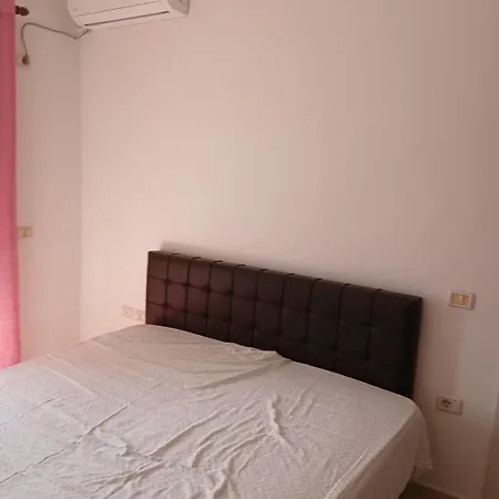 Elisb&b דירה
